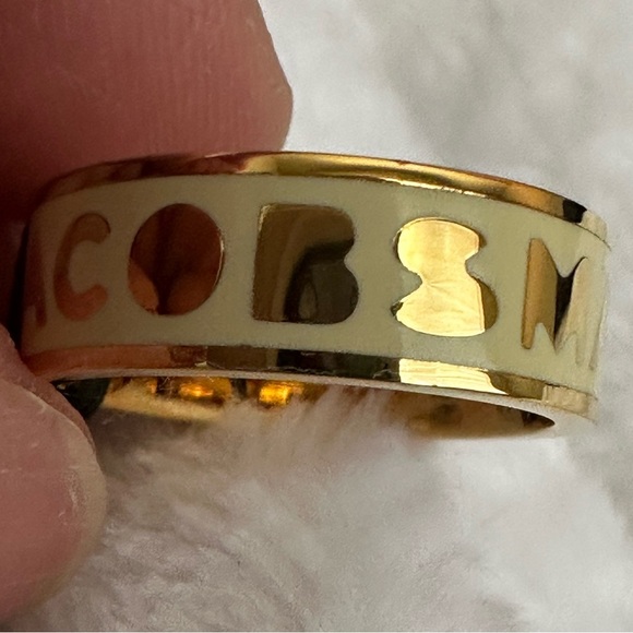 Gold and Cream Ring by Marc Jacobs - Picture 3 of 3